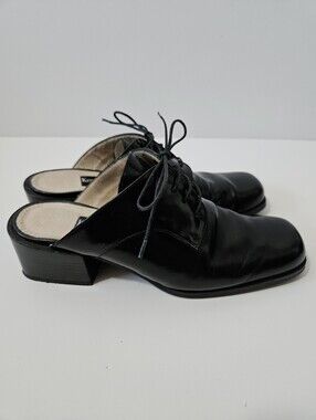 Vintage 90s Kenneth Cole New York Mules Size 7.5 Black Leather Slip On Heels Y2K